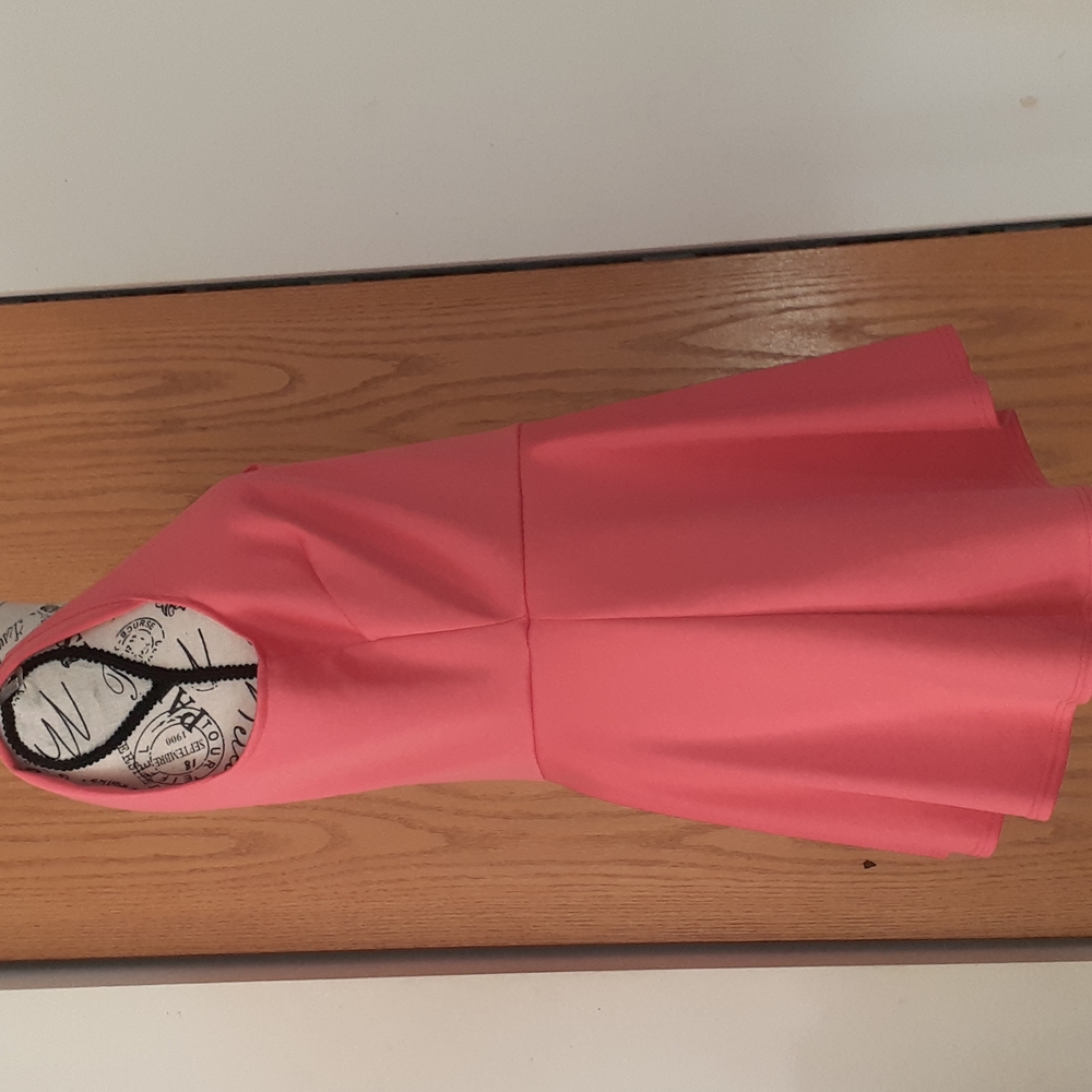Ladies Top - Picture 4 of 6